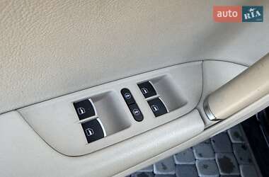 Внедорожник / Кроссовер Volkswagen Touareg 2016 в 