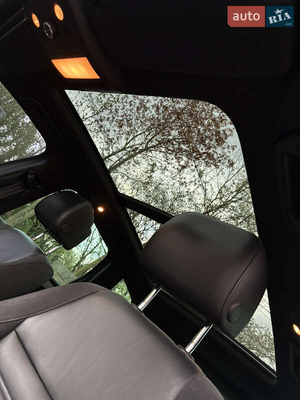 Позашляховик / Кросовер Volkswagen Touareg 2011 в Львові