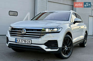 Позашляховик / Кросовер Volkswagen Touareg 2019 в 