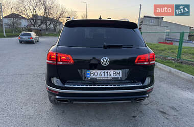 Внедорожник / Кроссовер Volkswagen Touareg 2015 в 