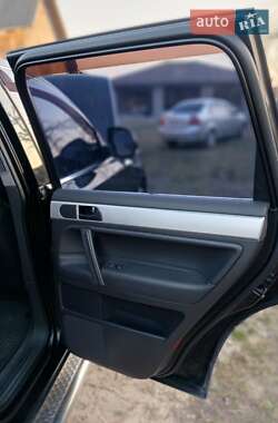 Позашляховик / Кросовер Volkswagen Touareg 2008 в 