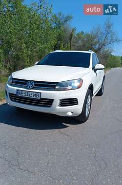 Внедорожник / Кроссовер Volkswagen Touareg 2011 в 