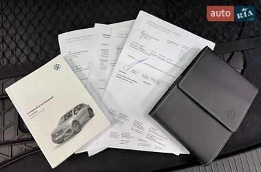 Позашляховик / Кросовер Volkswagen Touareg 2021 в 