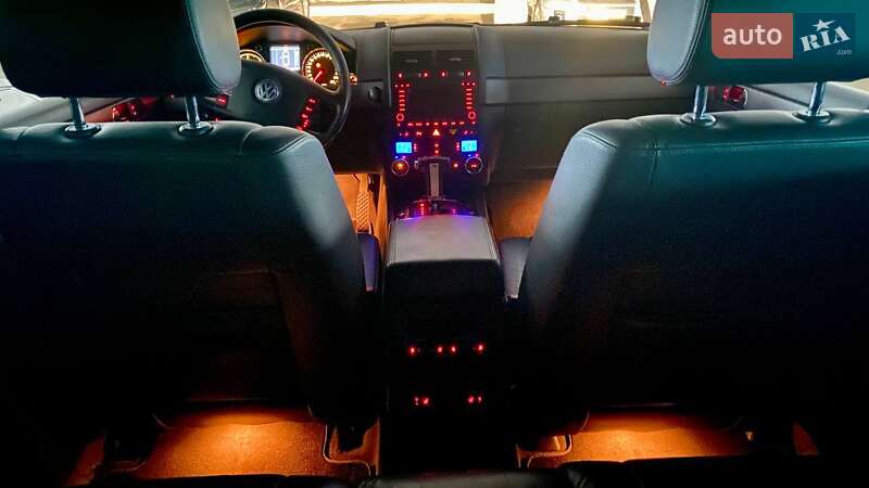 Внедорожник / Кроссовер Volkswagen Touareg 2006 в Житомире