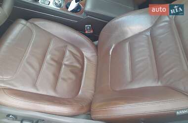 Внедорожник / Кроссовер Volkswagen Touareg 2014 в 
