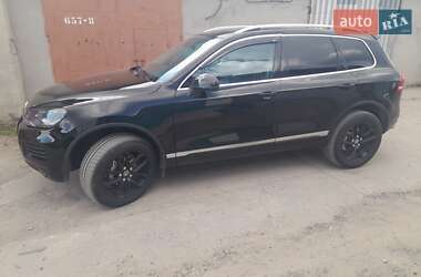 Внедорожник / Кроссовер Volkswagen Touareg 2014 в 
