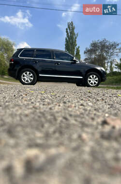 Внедорожник / Кроссовер Volkswagen Touareg 2010 в 