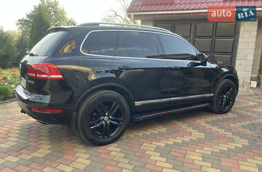 Внедорожник / Кроссовер Volkswagen Touareg 2012 в 