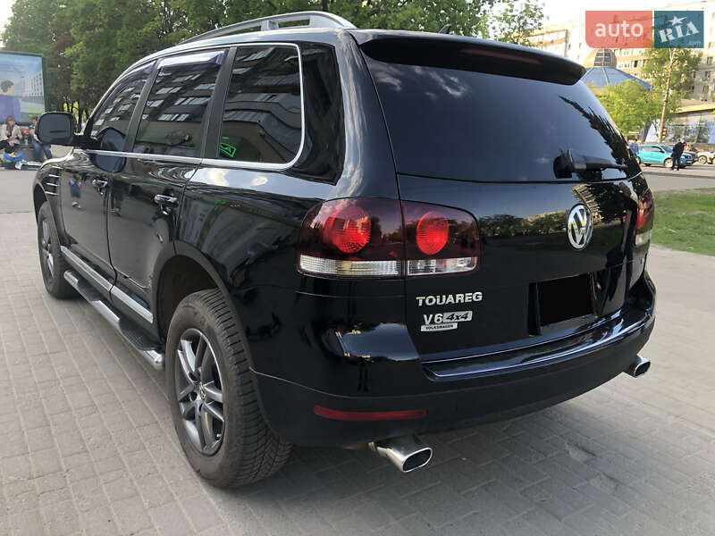 Позашляховик / Кросовер Volkswagen Touareg 2007 в Сумах