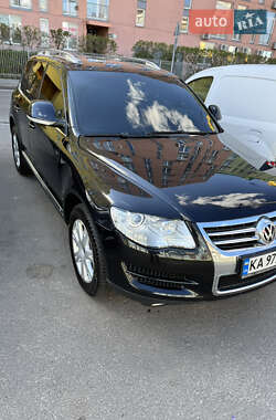 Позашляховик / Кросовер Volkswagen Touareg 2008 в 