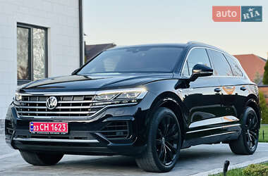 Позашляховик / Кросовер Volkswagen Touareg 2019 в 