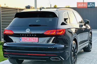 Позашляховик / Кросовер Volkswagen Touareg 2019 в 