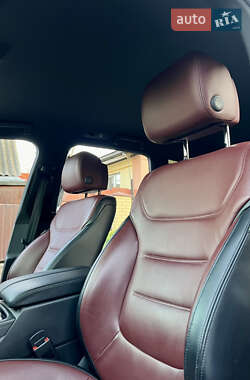 Внедорожник / Кроссовер Volkswagen Touareg 2012 в 