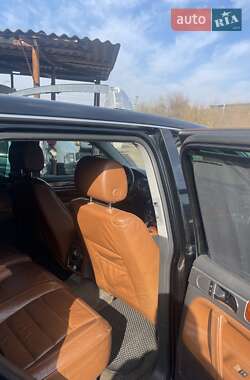 Позашляховик / Кросовер Volkswagen Touareg 2004 в 
