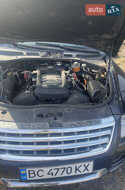 Позашляховик / Кросовер Volkswagen Touareg 2004 в 