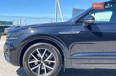 Внедорожник / Кроссовер Volkswagen Touareg 2021 в 