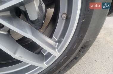 Внедорожник / Кроссовер Volkswagen Touareg 2012 в 