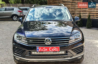 Внедорожник / Кроссовер Volkswagen Touareg 2016 в 