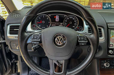Внедорожник / Кроссовер Volkswagen Touareg 2016 в 