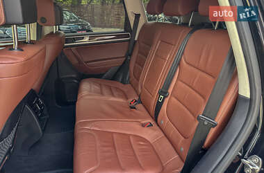 Внедорожник / Кроссовер Volkswagen Touareg 2016 в 