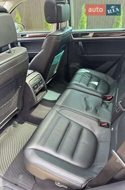 Внедорожник / Кроссовер Volkswagen Touareg 2016 в 