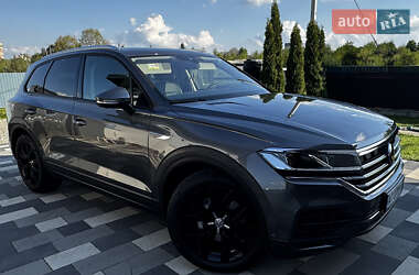 Позашляховик / Кросовер Volkswagen Touareg 2023 в 