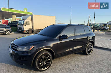 Внедорожник / Кроссовер Volkswagen Touareg 2011 в Львове