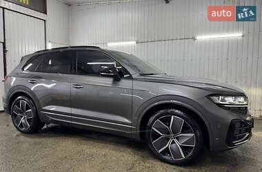 Внедорожник / Кроссовер Volkswagen Touareg 2023 в 