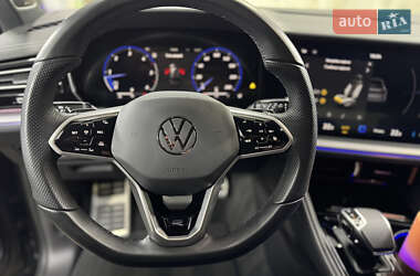 Внедорожник / Кроссовер Volkswagen Touareg 2023 в 