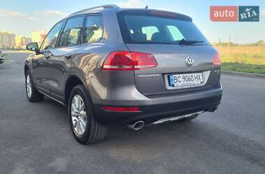 Позашляховик / Кросовер Volkswagen Touareg 2010 в 