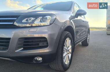 Позашляховик / Кросовер Volkswagen Touareg 2010 в 