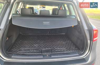 Позашляховик / Кросовер Volkswagen Touareg 2010 в 