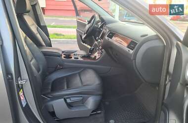 Позашляховик / Кросовер Volkswagen Touareg 2010 в 