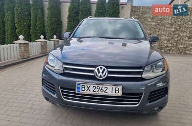 Внедорожник / Кроссовер Volkswagen Touareg 2012 в 