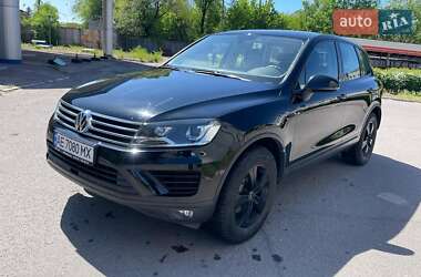 Позашляховик / Кросовер Volkswagen Touareg 2016 в Дніпрі