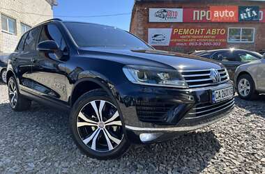Позашляховик / Кросовер Volkswagen Touareg 2015 в Смілі