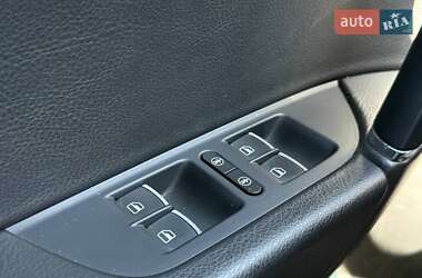 Внедорожник / Кроссовер Volkswagen Touareg 2017 в 