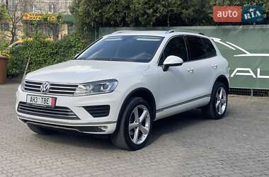 Внедорожник / Кроссовер Volkswagen Touareg 2017 в Черновцах