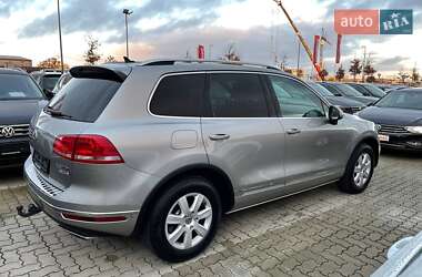 Позашляховик / Кросовер Volkswagen Touareg 2016 в 