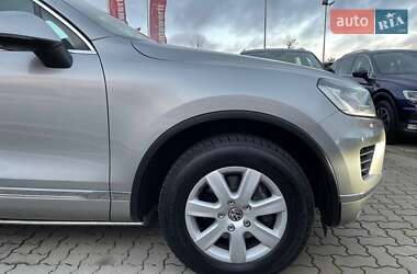 Позашляховик / Кросовер Volkswagen Touareg 2016 в 