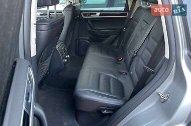 Позашляховик / Кросовер Volkswagen Touareg 2016 в 