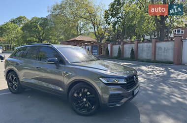 Внедорожник / Кроссовер Volkswagen Touareg 2022 в 
