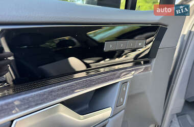 Внедорожник / Кроссовер Volkswagen Touareg 2022 в 