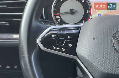 Позашляховик / Кросовер Volkswagen Touareg 2021 в 