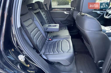 Позашляховик / Кросовер Volkswagen Touareg 2021 в 