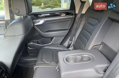Позашляховик / Кросовер Volkswagen Touareg 2021 в 