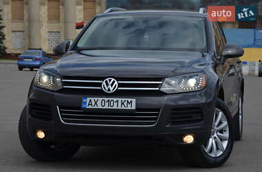 Внедорожник / Кроссовер Volkswagen Touareg 2012 в Павлограде