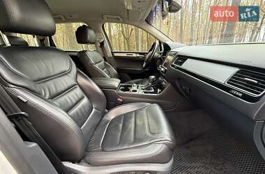 Внедорожник / Кроссовер Volkswagen Touareg 2014 в 