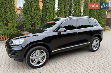 Позашляховик / Кросовер Volkswagen Touareg 2010 в 