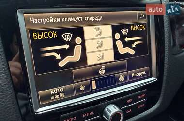 Позашляховик / Кросовер Volkswagen Touareg 2010 в 